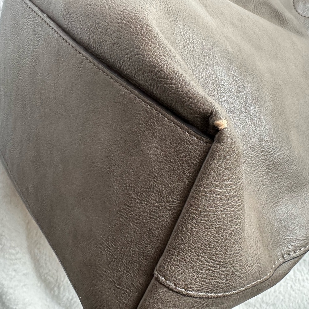 Pocketbook - Picture 9 of 9